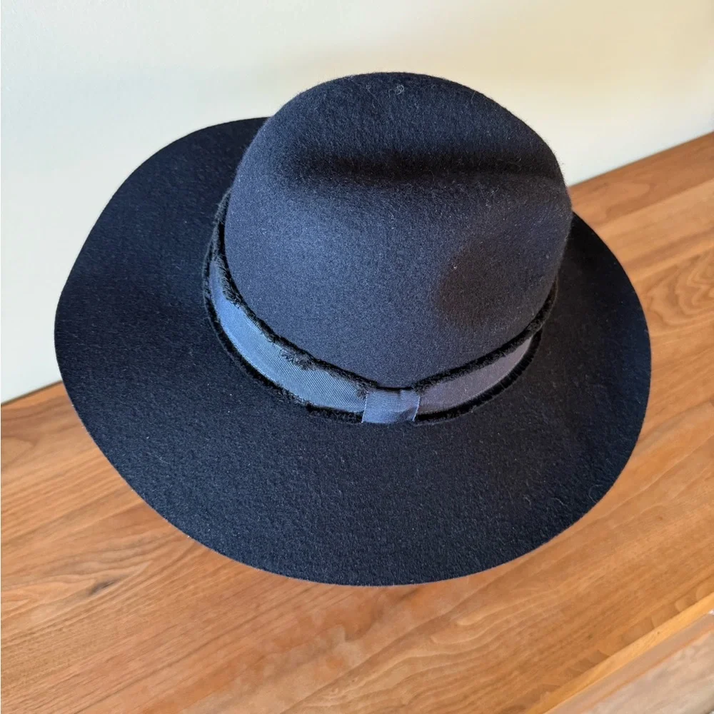 Banana Republic Navy Hat